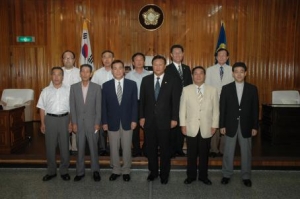 이치카와 의장 방문(8.3)