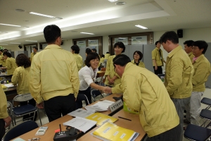 2010.08.18-을지연습 근무자 격려