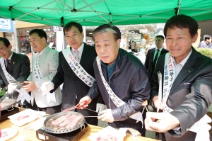 2011.04.15-한우고기 소비촉진 시식회_산업경제위원회