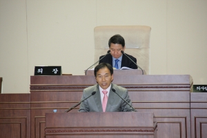 2011.12.01-제151회 정례회 제3차 본회의 시정질문