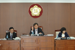 2011.12.13-제151회 정례회 제6차 예산결산특별위원회