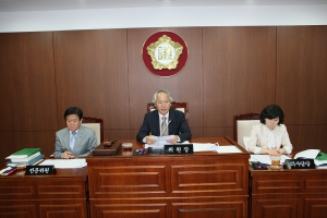 2012.04.25-제153회 임시회 폐회중 제1차 의회운영위원회