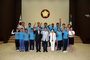 2013.08.05-미얀마 국가양궁 전지훈련 선수 원주시의회 방문