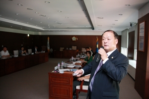 2013.09.02-보행환경개선 특위 집행부 관련 부서 간담회