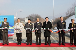 우회도로 관설 봉산 건설공사 개통(2013.12.23.)