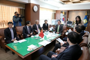 중국 강소성 연운항시 동해현 인민정부 방문(2015.03.25.)