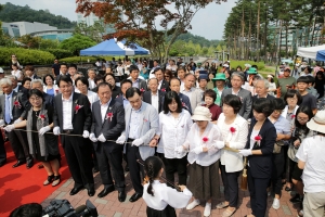 광복 70주년 원주평화의 소녀상 제막식(2015.08.15.)