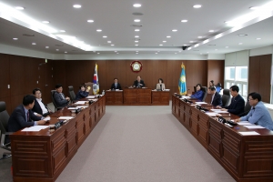 제200회 임시회 폐회중 제1차 의회운영위원회(2018.04.24.)