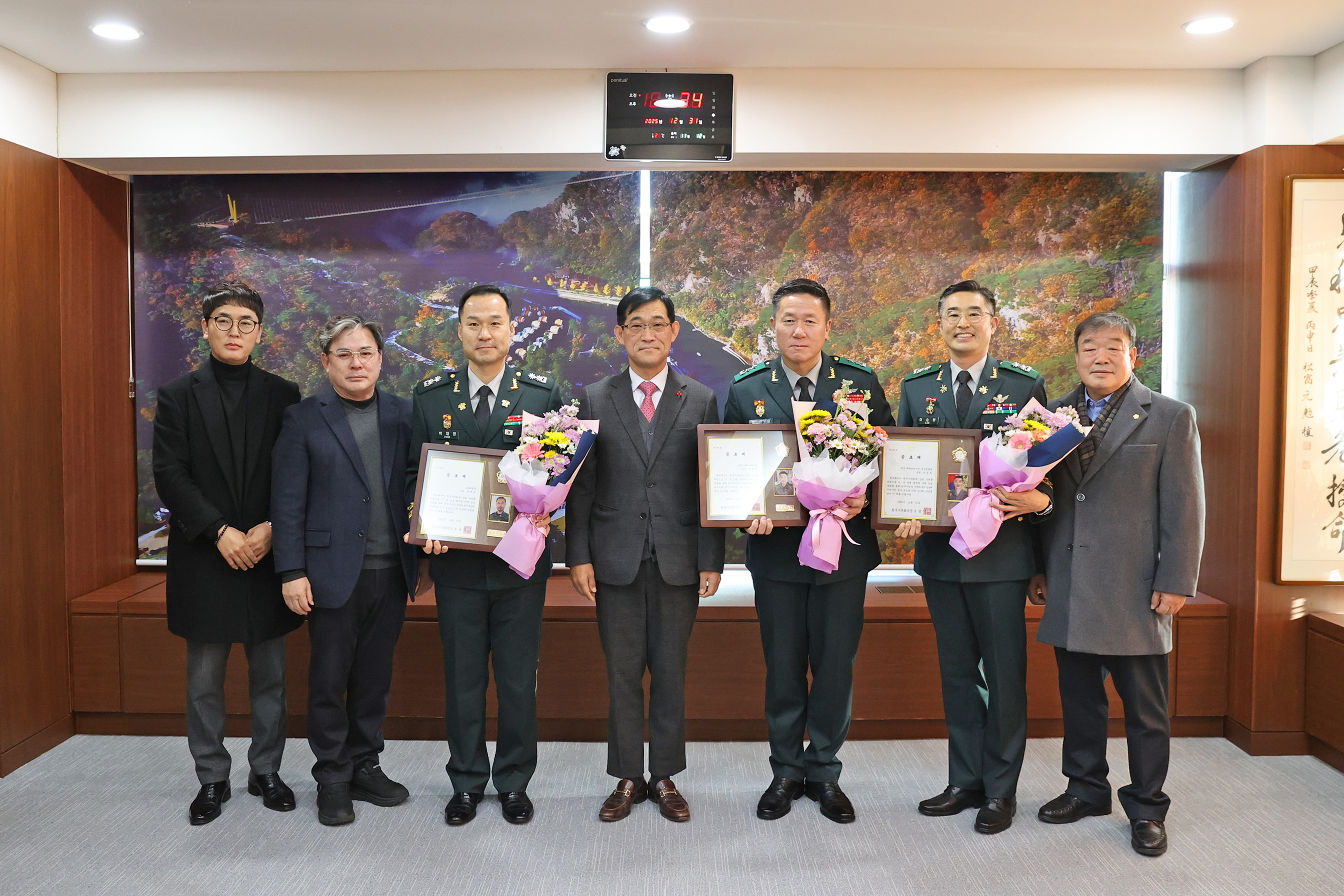 원주시의회, 육군 제36보병사단 유공자 공로패 수여