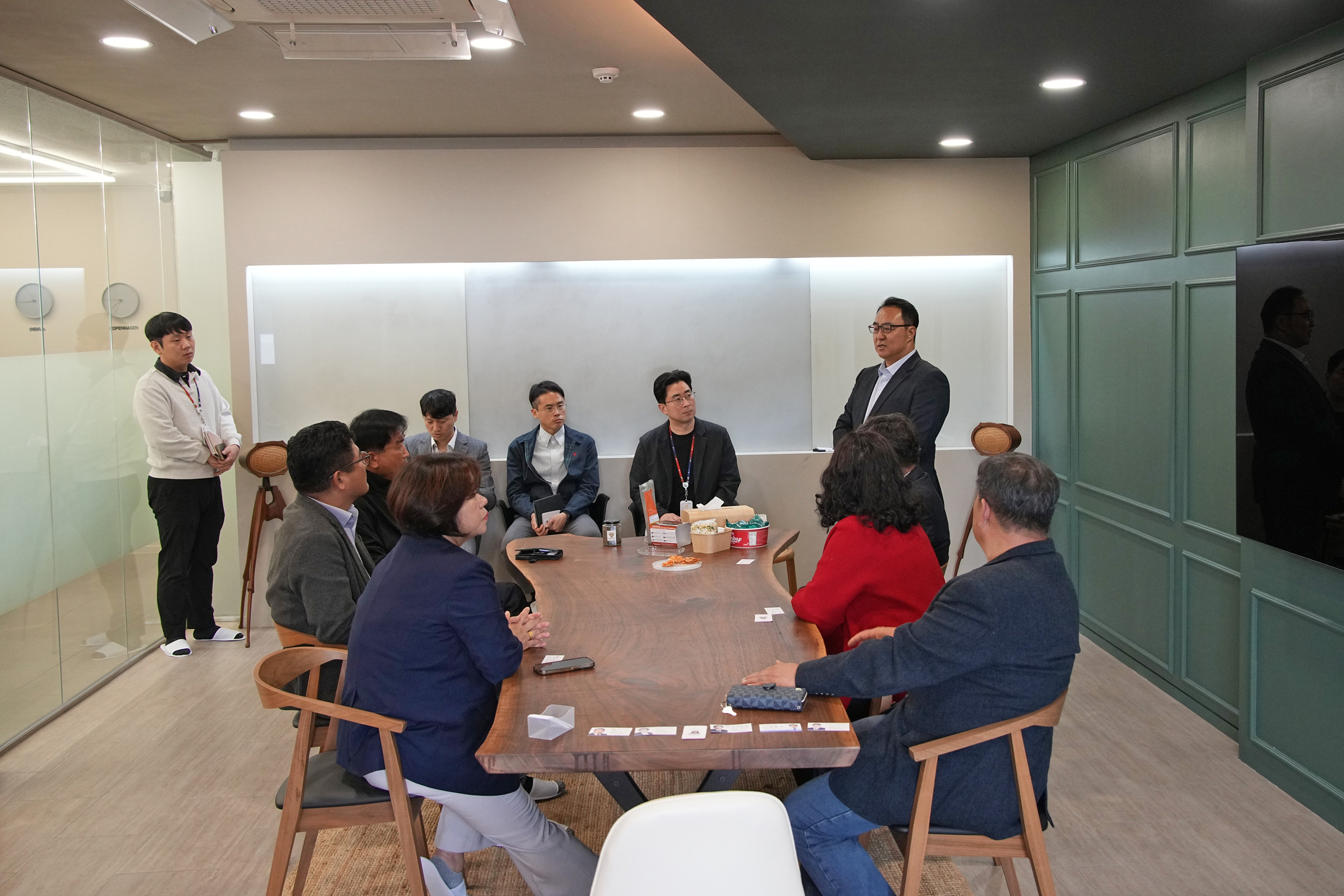 제260회 원주시의회(임시회) 산업경제위원회 현장시찰(2025.10.24.)_6