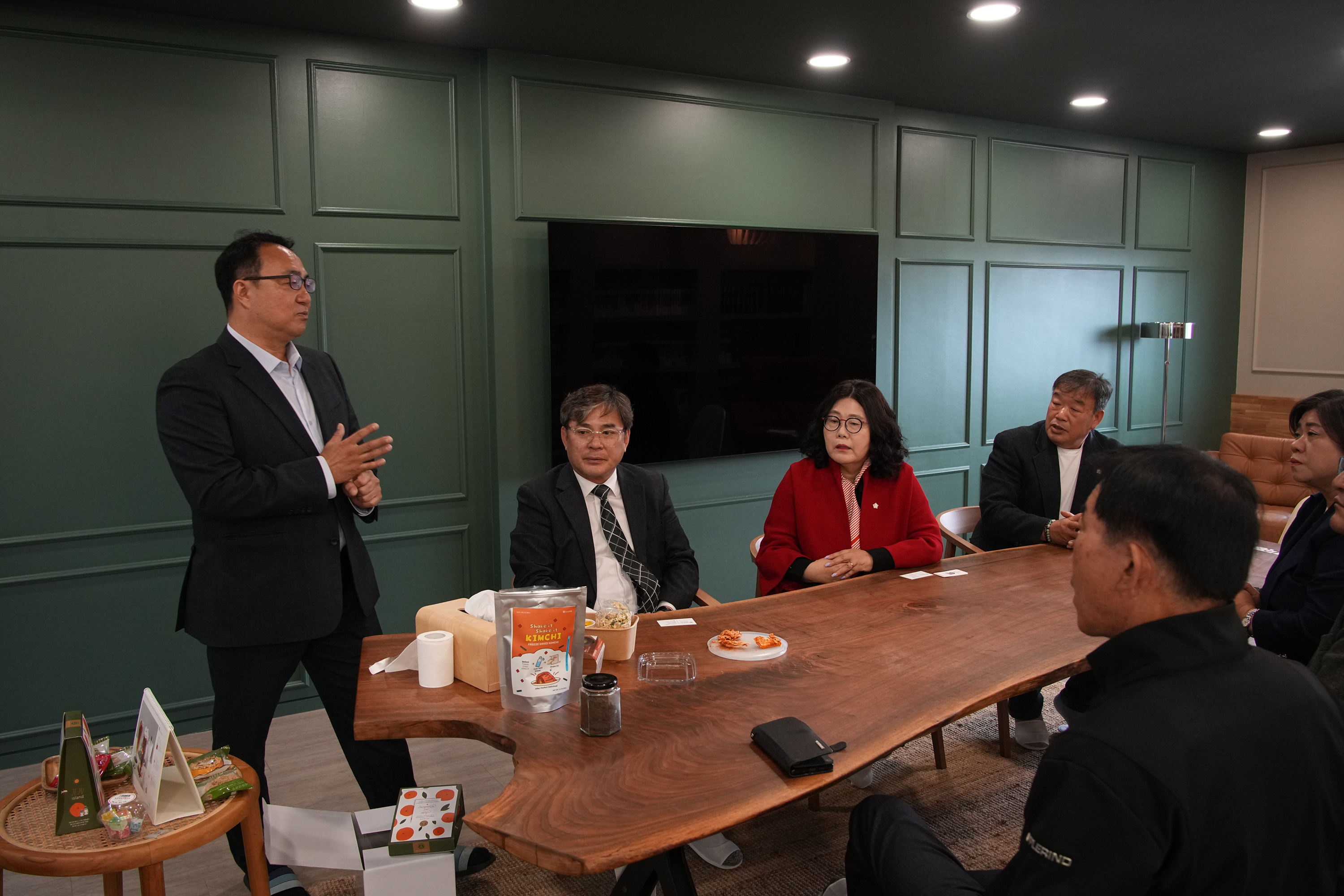 제260회 원주시의회(임시회) 산업경제위원회 현장시찰(2025.10.24.)_7