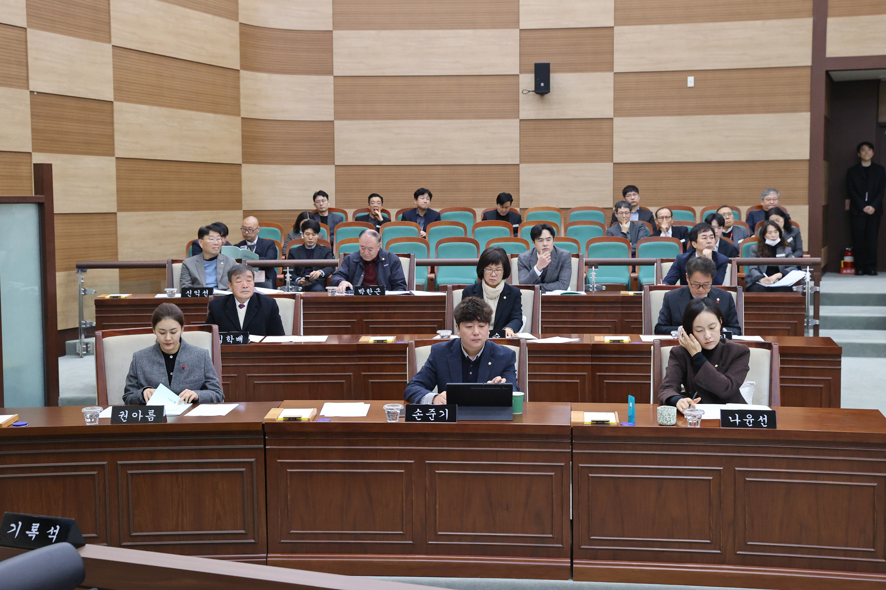 제261회 원주시의회(제2차 정례회) 제3차 본회의(2025.12.18.)_3