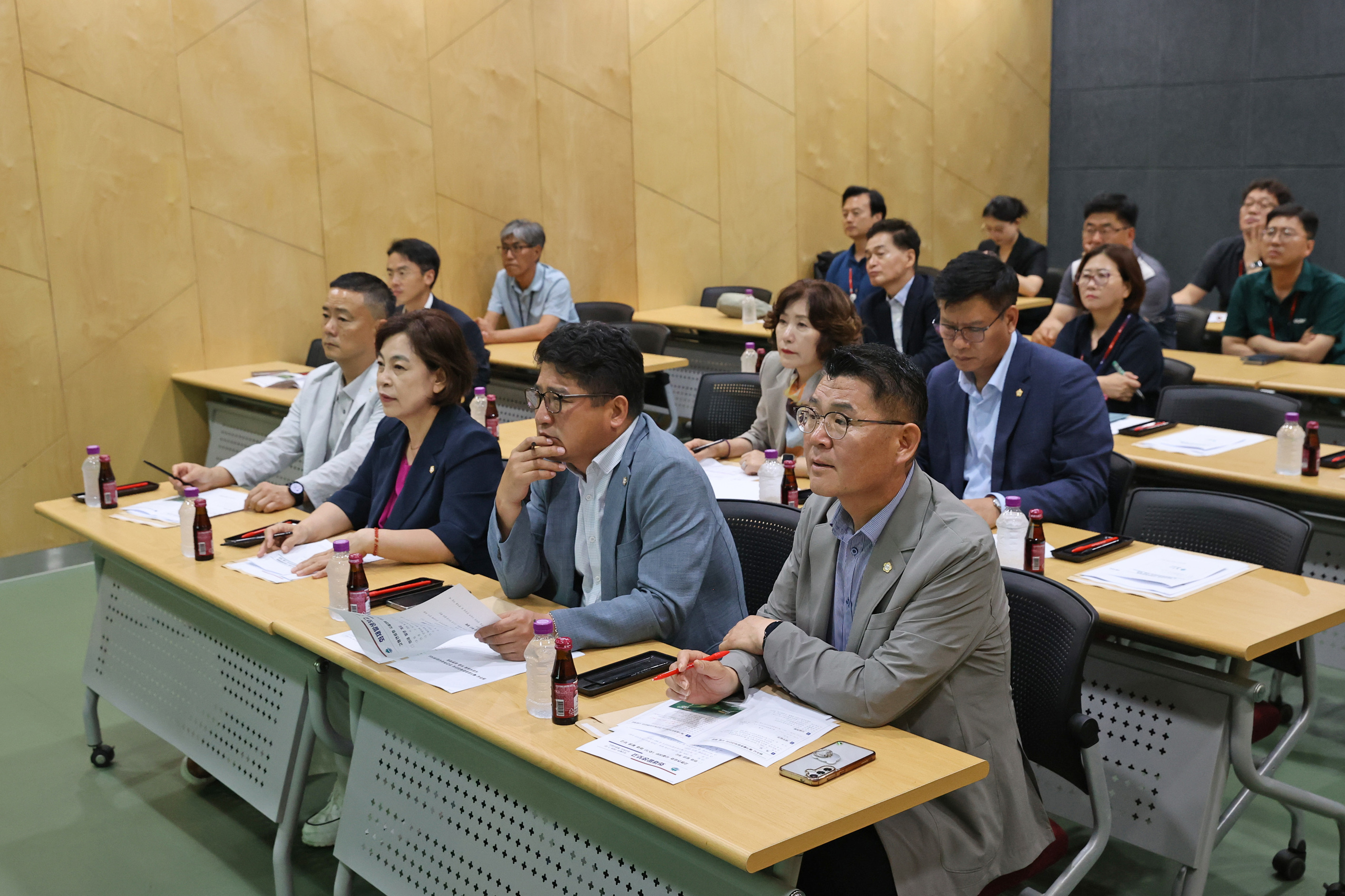 원주시의회 산업경제위원회, 관내 주요 기관 현장 방문 - 농업·환경·소공인 지원 현장 살피며 제10대 전반기 의정활동 본격화
