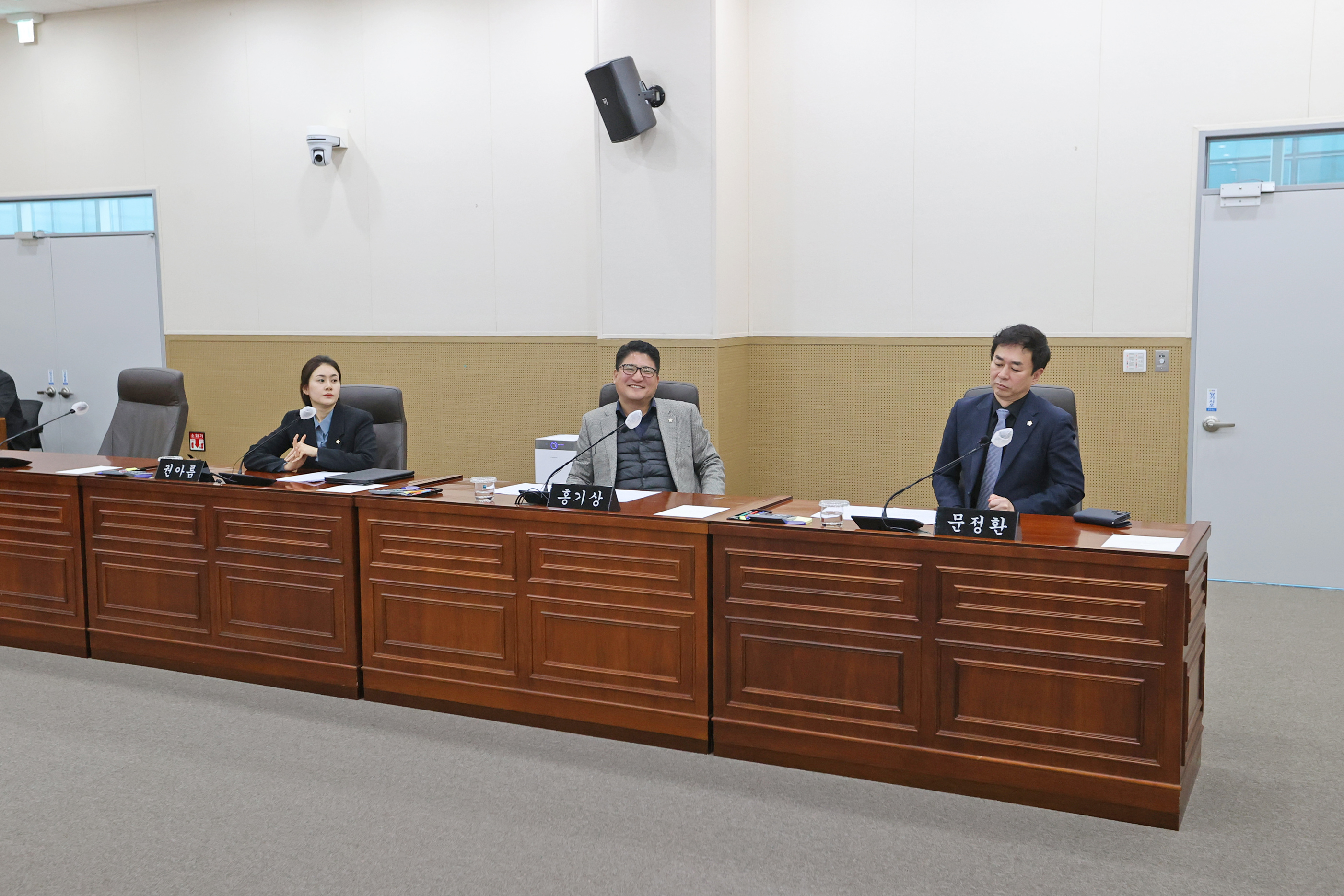 제264회 원주시의회(임시회) 제1차 (재)원주의료기기산업진흥원장 인사청문특별위원회(2026.03.18.)_3