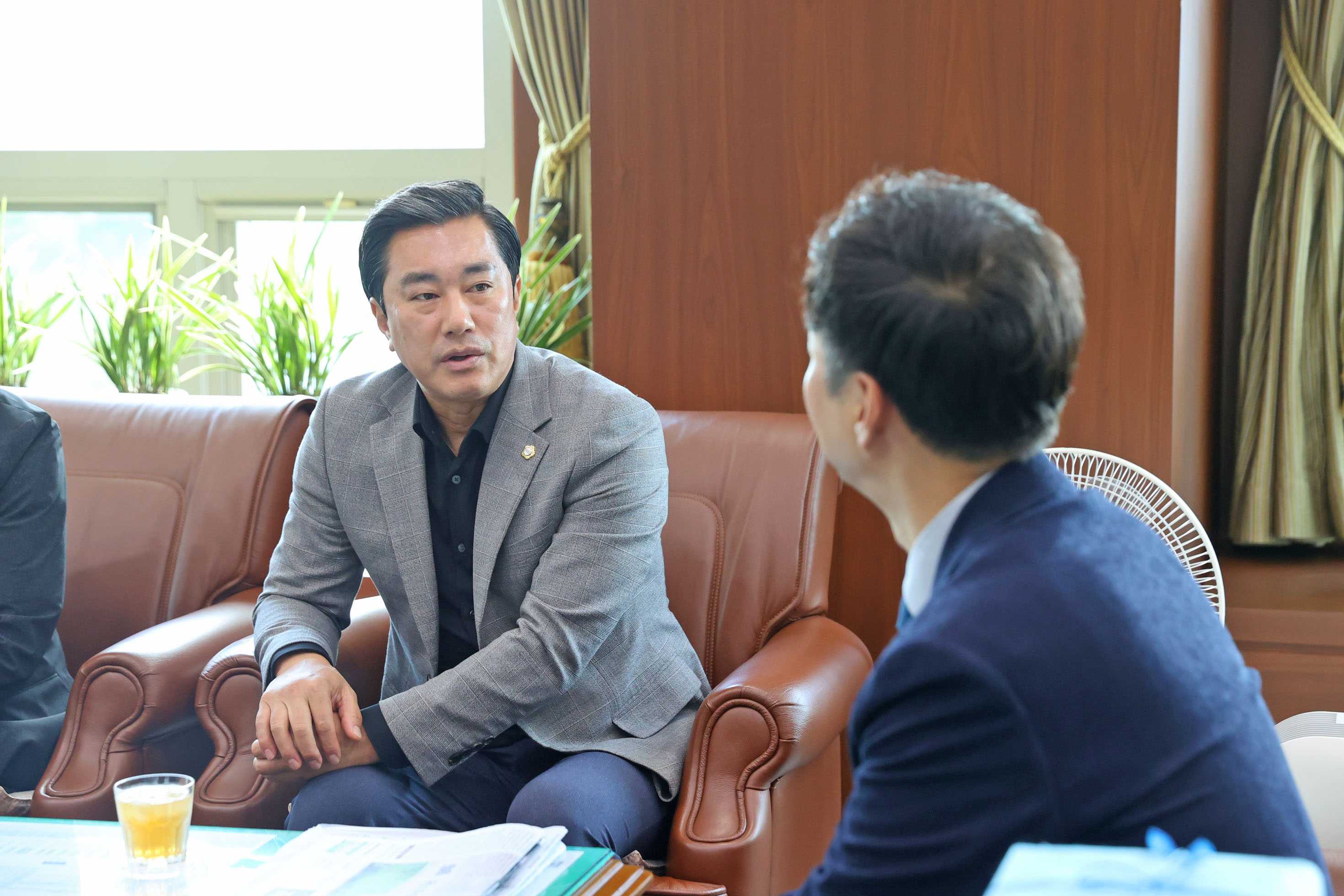 속초시의회 김명길 의장 내방(2026.08.11.)_2