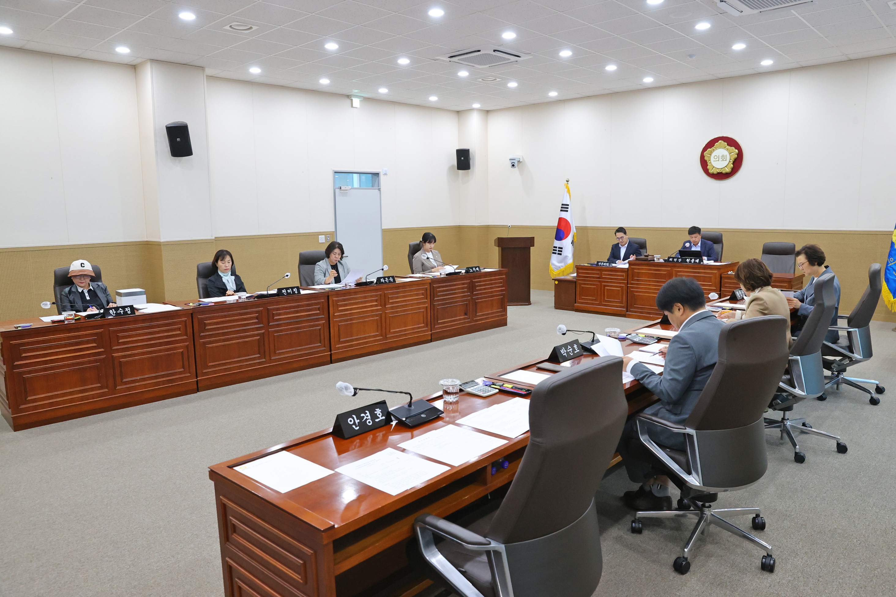 제268회 원주시의회(임시회) 폐회 중 제2차 의회운영위원회(2026.10.08.)_2