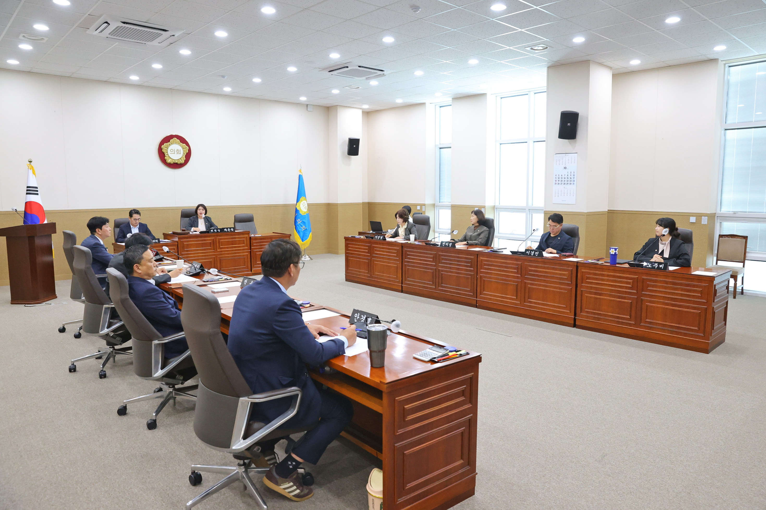 제269회 원주시의회(임시회) 제1차 (재)원주미래산업진흥원장 인사청문특별위원회(2026.10.16.)_3