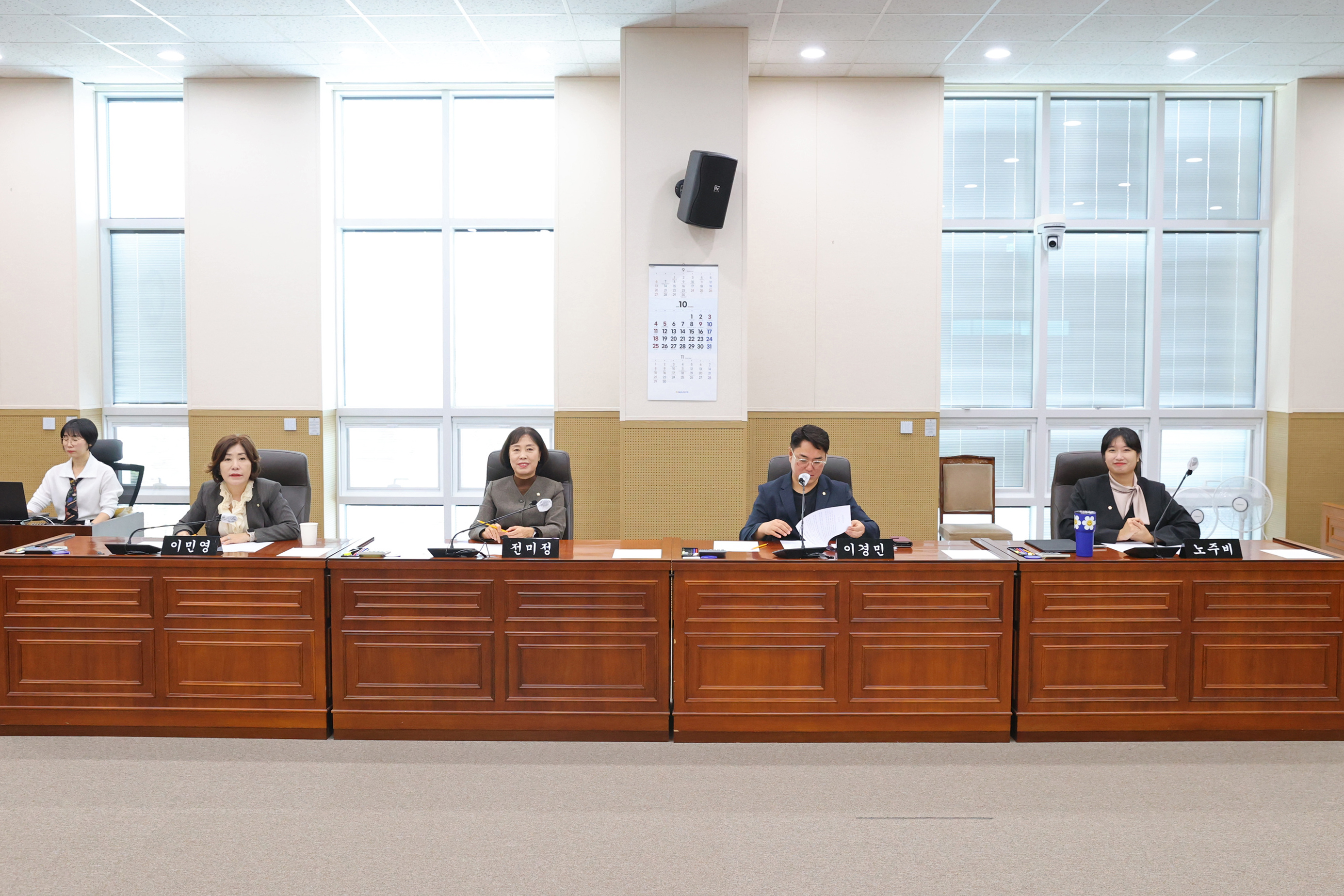 제269회 원주시의회(임시회) 제1차 (재)원주미래산업진흥원장 인사청문특별위원회(2026.10.16.)_4