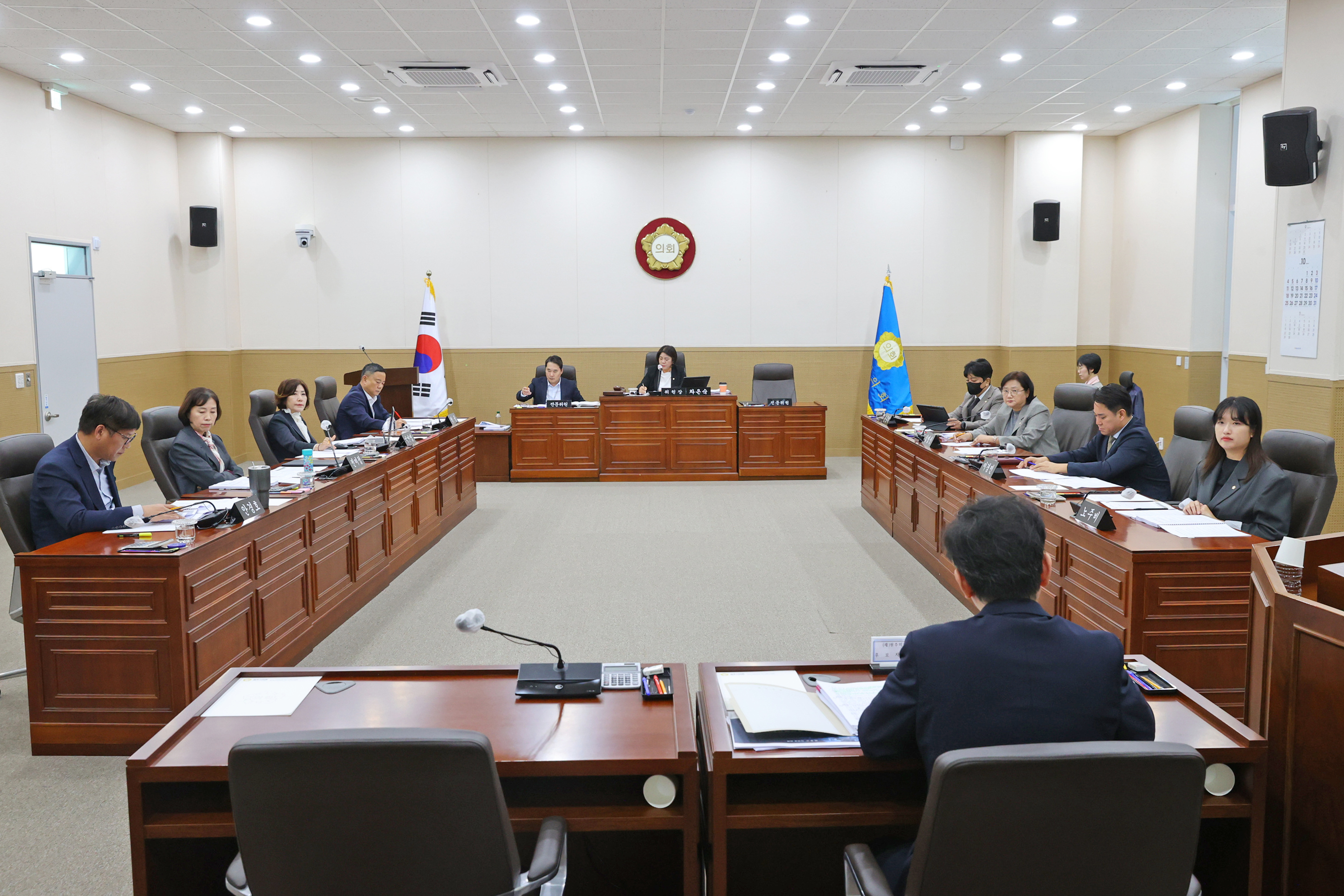 제269회 원주시의회(임시회) 제2차 (재)원주미래산업진흥원장 인사청문특별위원회 (2026.10.21.)_4