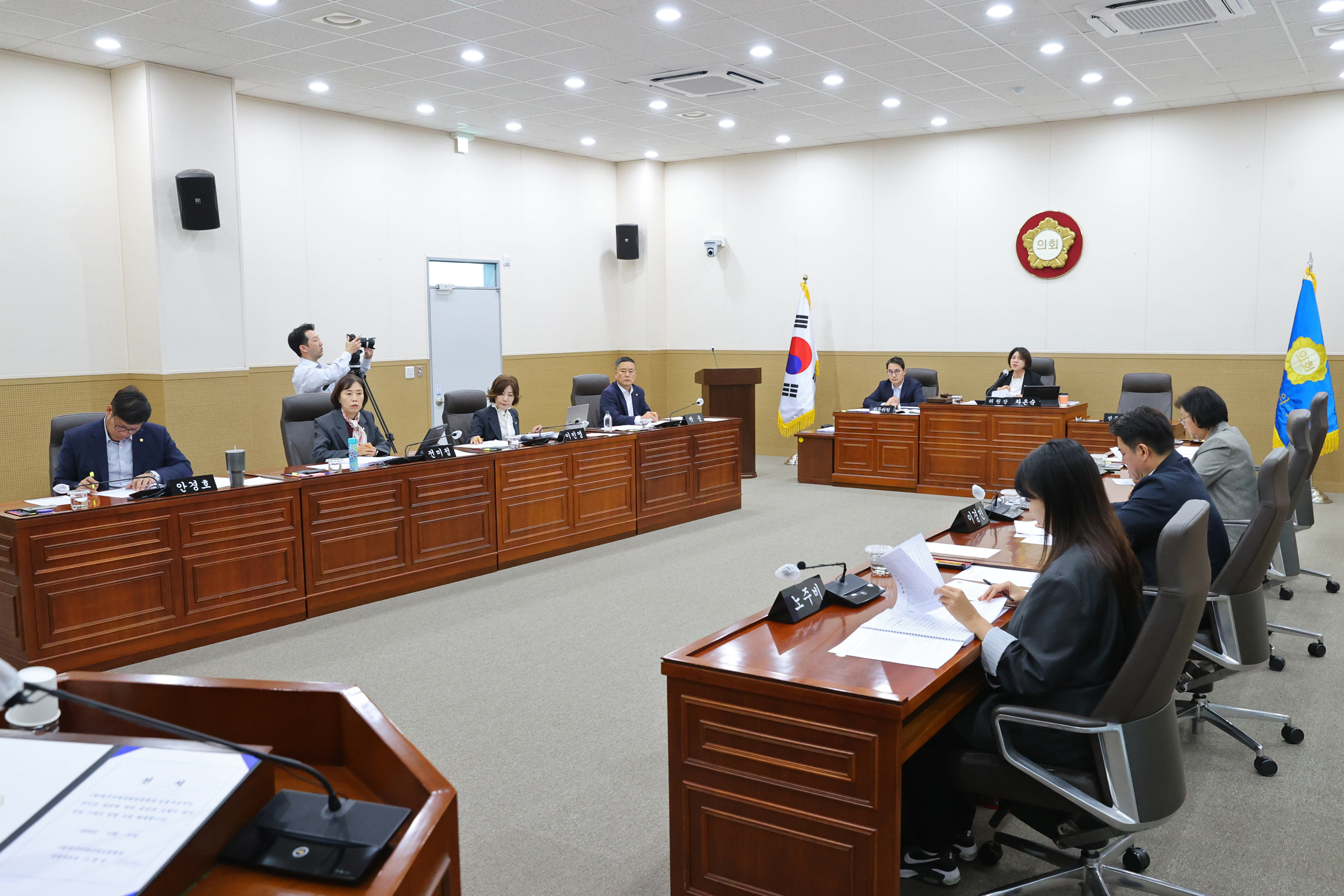 제269회 원주시의회(임시회) 제2차 (재)원주미래산업진흥원장 인사청문특별위원회 (2026.10.21.)_7