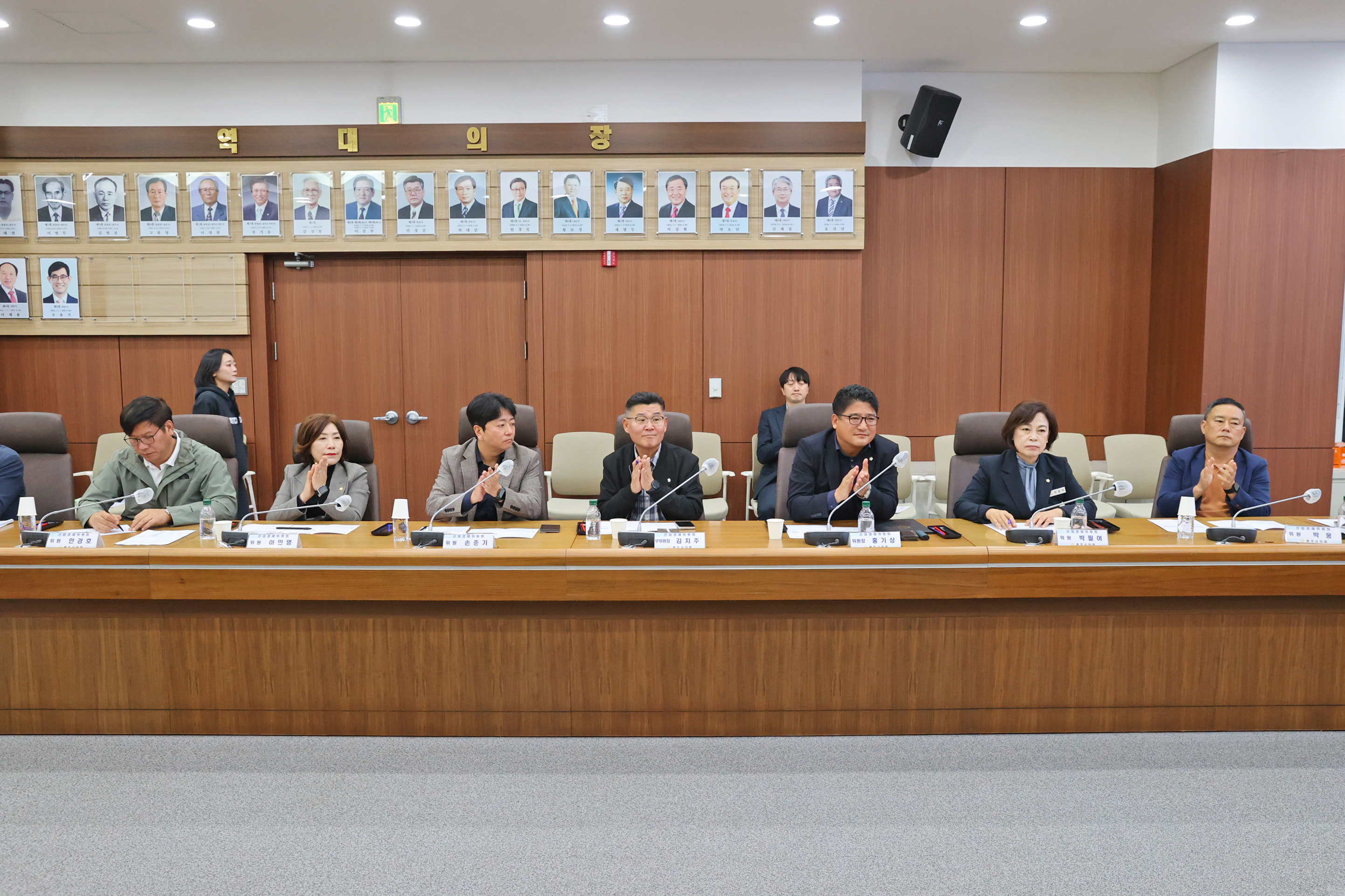 산업경제위원회·동물보호단체 간담회(2026.10.28.)_4