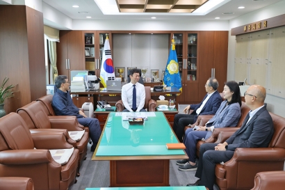 원주시 시민주권시대 준비위원회 김기석 위원장 접견(2026.07.08.)